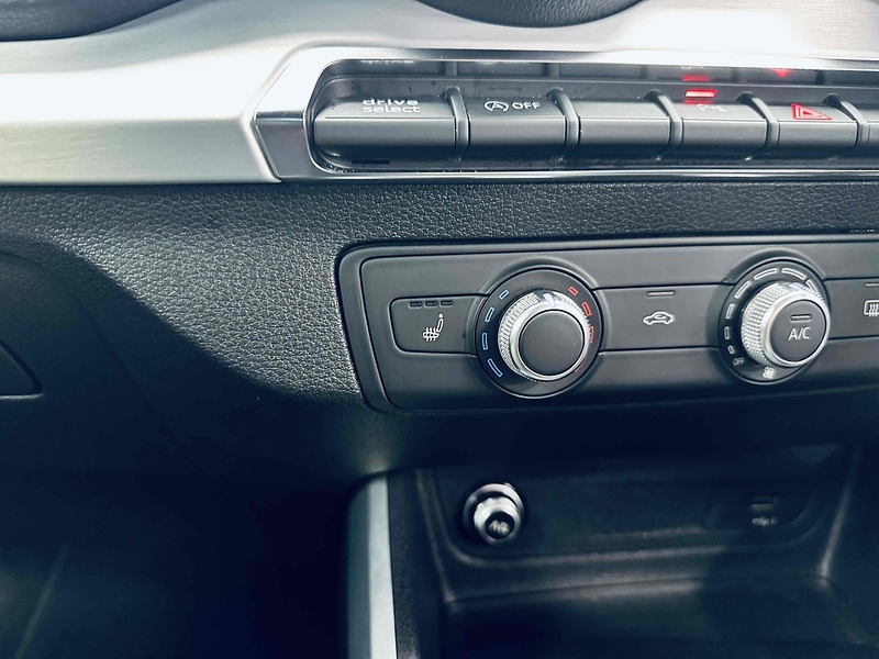 Audi Q2 TFSI CoD S line - U2084