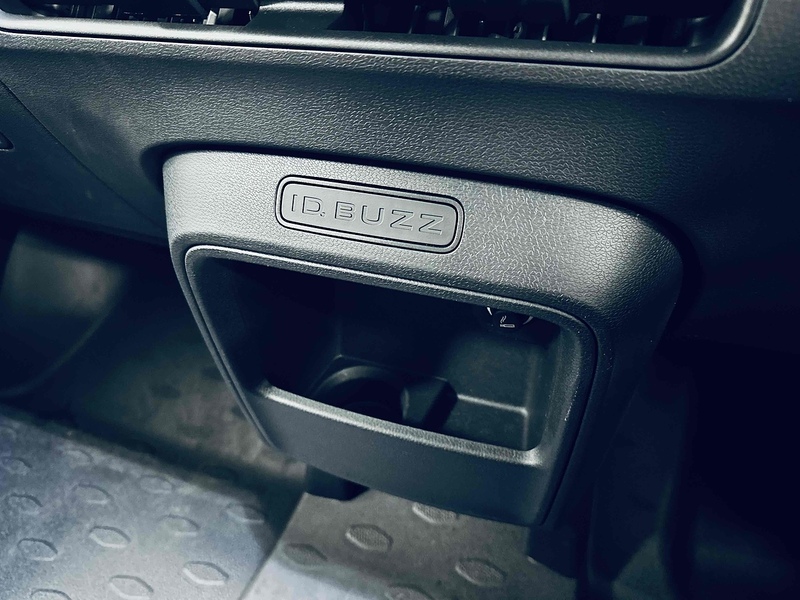 Volkswagen ID. Buzz Cargo Pro Commerce - U2086