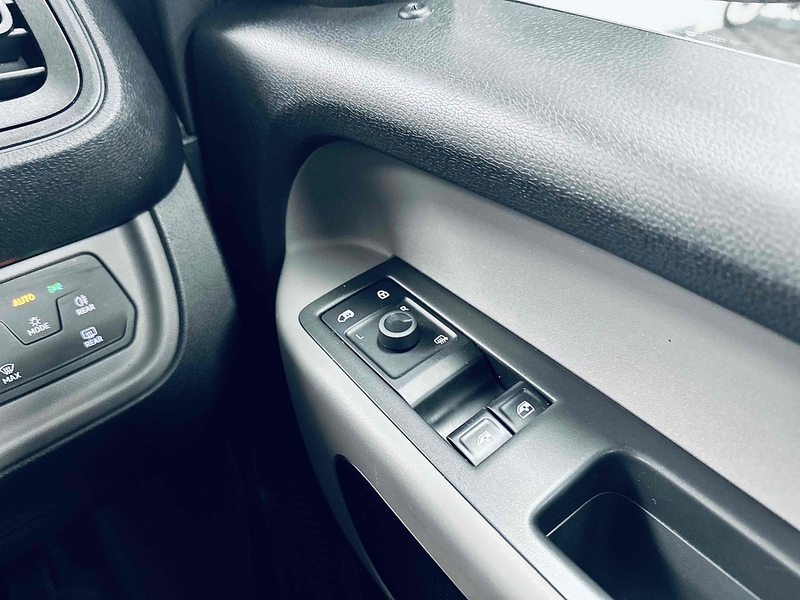 Volkswagen ID. Buzz Cargo Pro Commerce - U2086