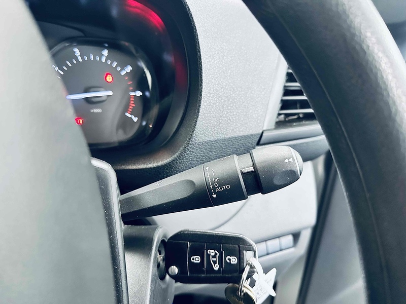 Peugeot Expert BlueHDi 1400 Professional - U2091