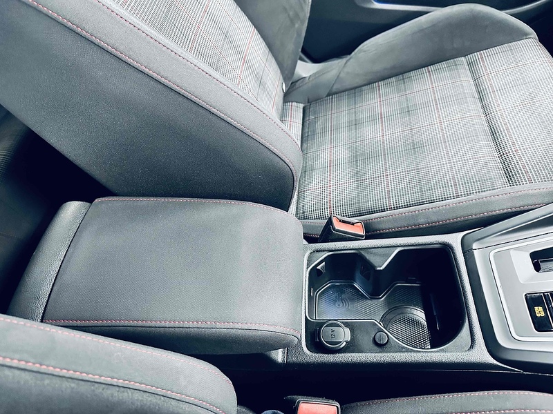 Volkswagen Golf TSI GTI - U2092