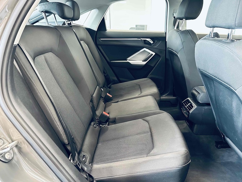 Audi Q3 TFSI CoD Sport - U2095