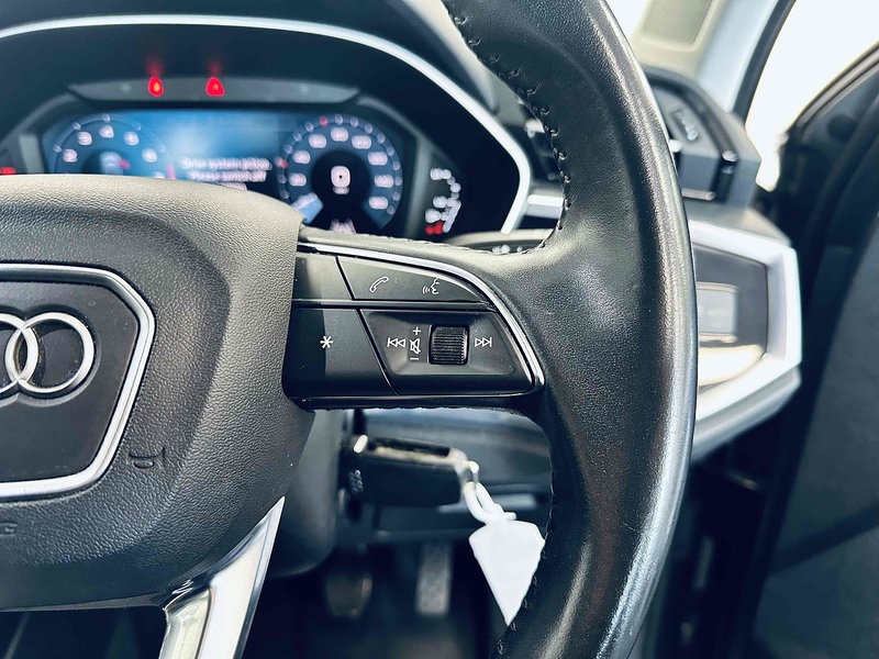 Audi Q3 TFSI CoD Sport - U2095