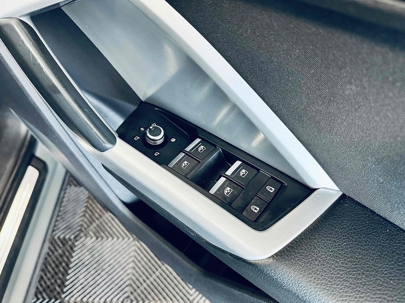 Audi Q3 TFSI CoD Sport - U2095