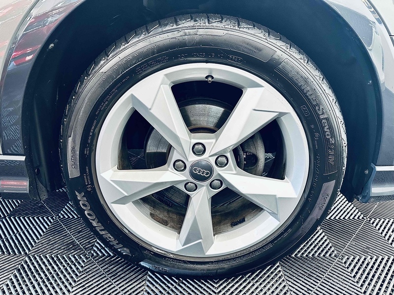 Audi Q3 TFSI CoD Sport - U2095