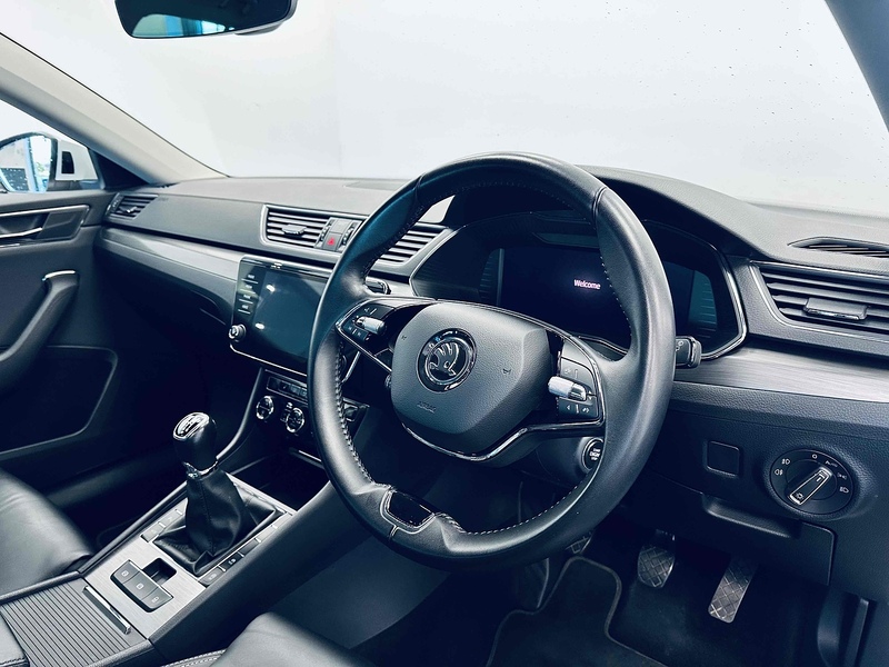 Skoda Superb TSI ACT SE L - U2101