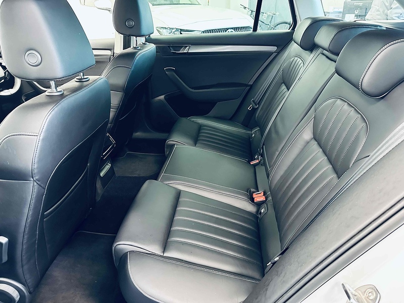 Skoda Superb TSI ACT SE L - U2101