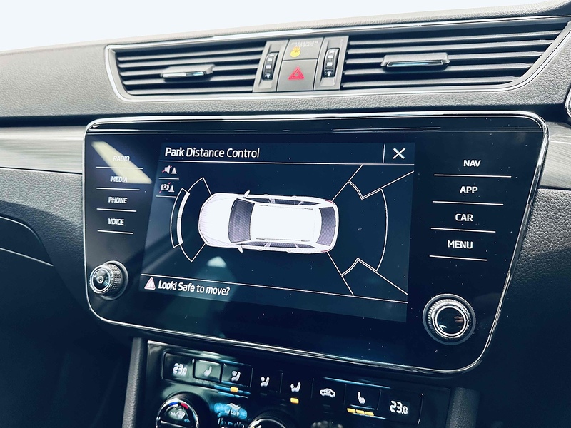 Skoda Superb TSI ACT SE L - U2101