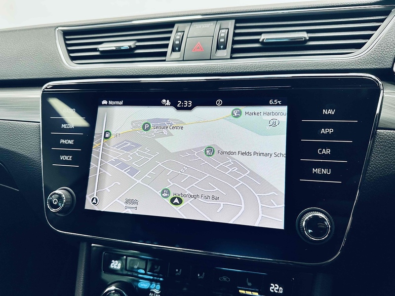 Skoda Superb TSI ACT SE L - U2101