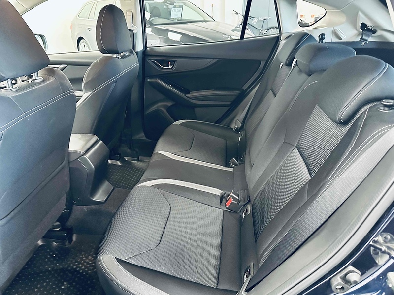 Subaru Impreza i SE - U2102