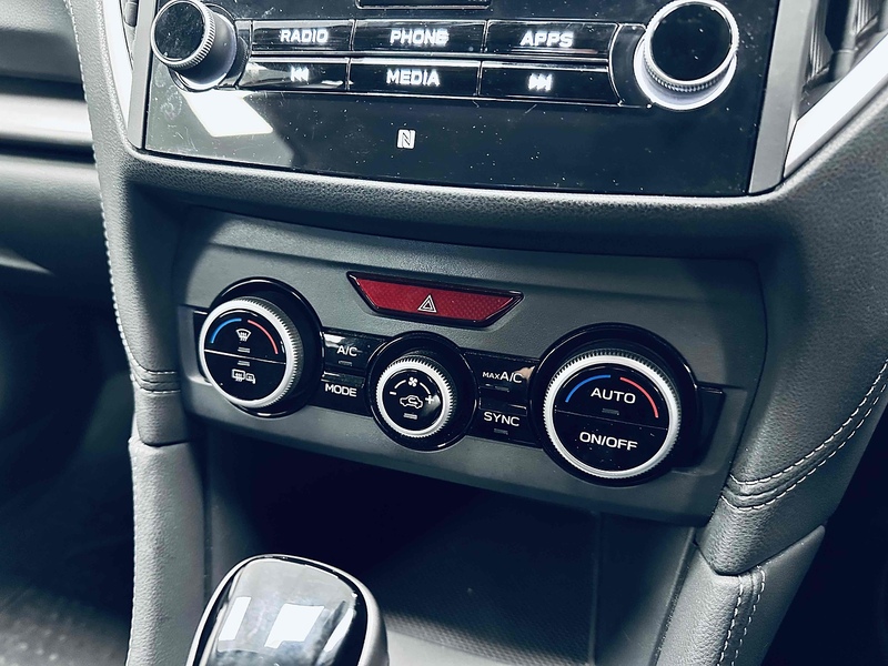 Subaru Impreza i SE - U2102