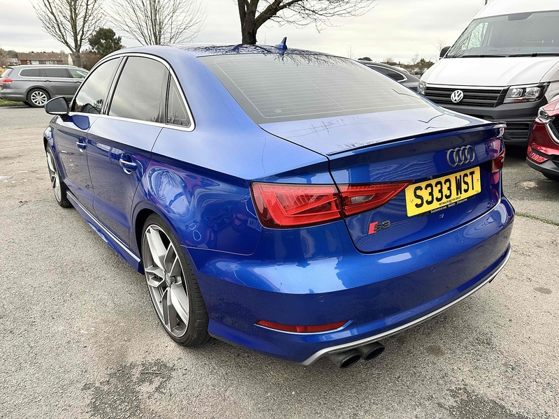Audi S3 TFSI - U2104