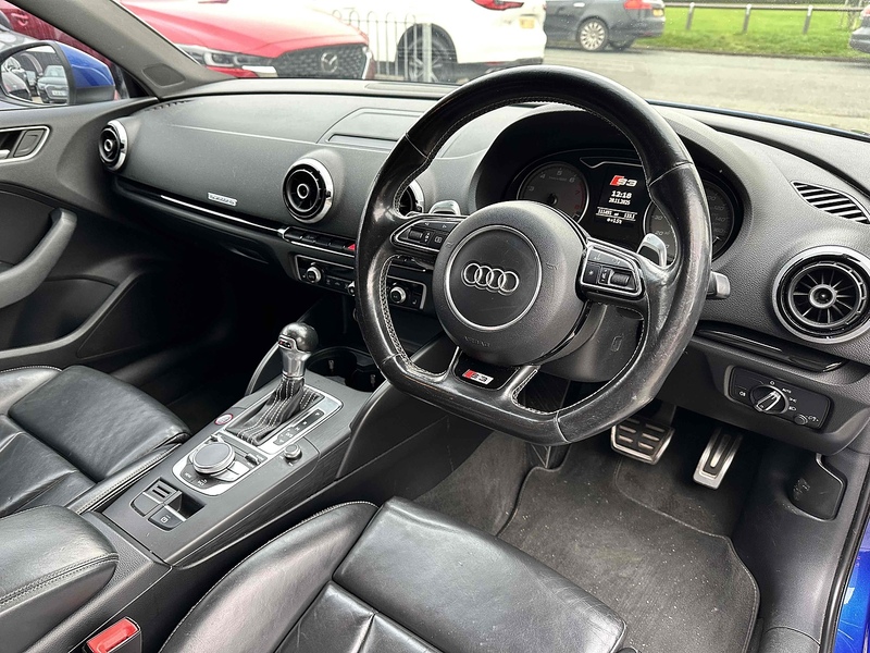 Audi S3 TFSI - U2104