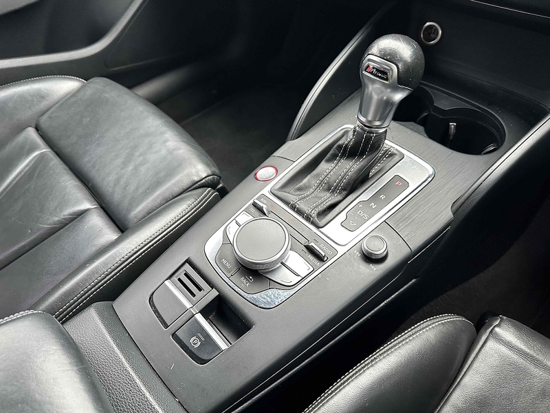 Audi S3 TFSI - U2104