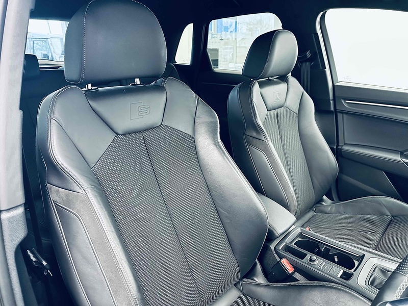 Audi Q3 TFSI CoD S line - U2105