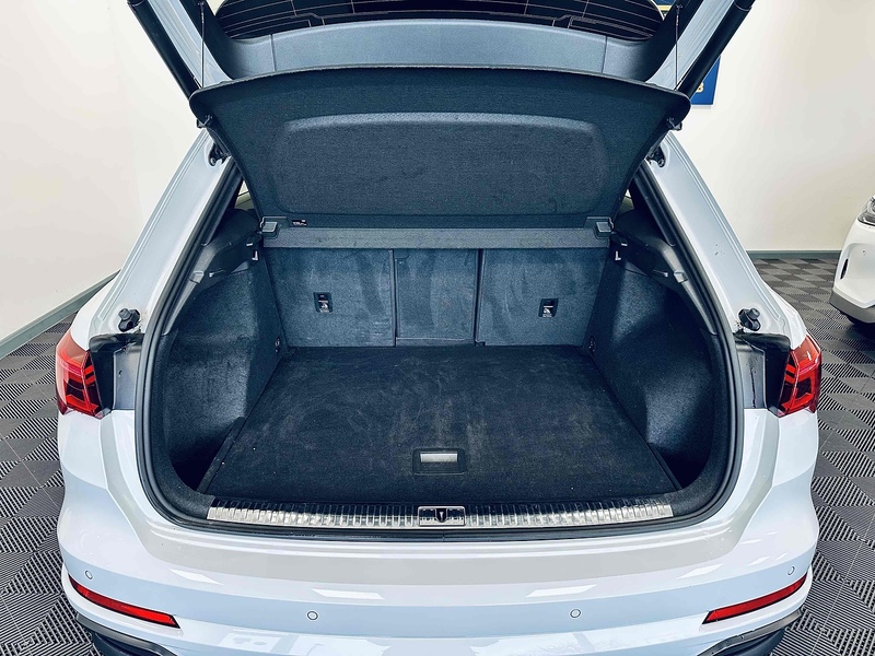 Audi Q3 TFSI CoD S line - U2105