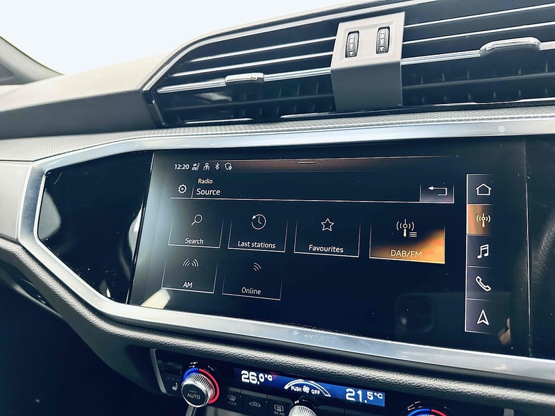 Audi Q3 TFSI CoD S line - U2105