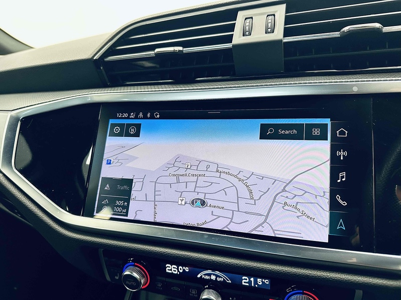 Audi Q3 TFSI CoD S line - U2105