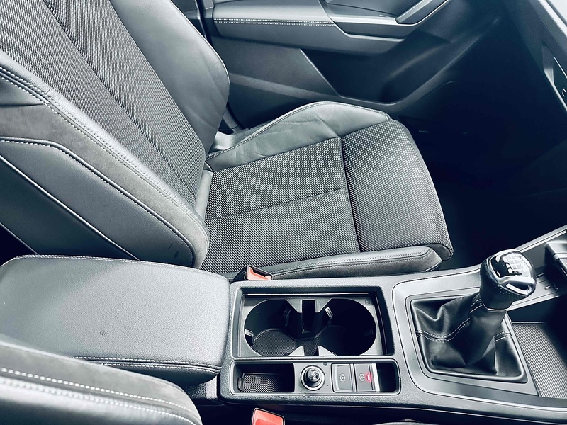 Audi Q3 TFSI CoD S line - U2105