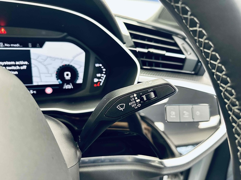 Audi Q3 TFSI CoD S line - U2105