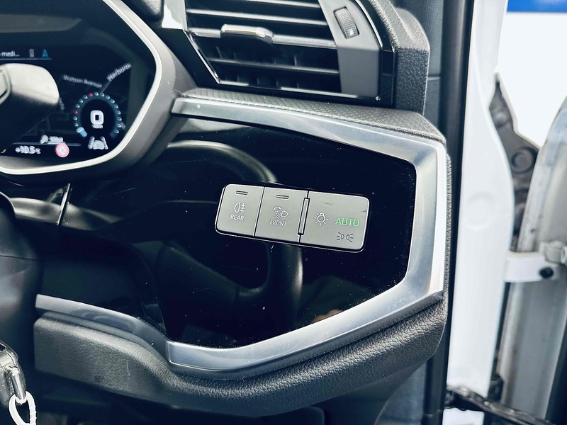 Audi Q3 TFSI CoD S line - U2105