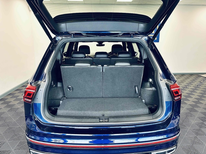 Volkswagen Tiguan Allspace TSI R-Line - U2106