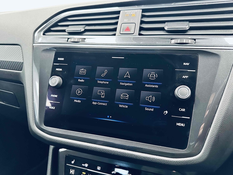 Volkswagen Tiguan Allspace TSI R-Line - U2106