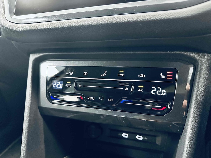 Volkswagen Tiguan Allspace TSI R-Line - U2106