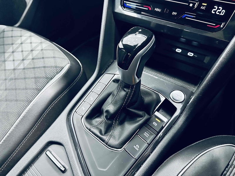 Volkswagen Tiguan Allspace TSI R-Line - U2106