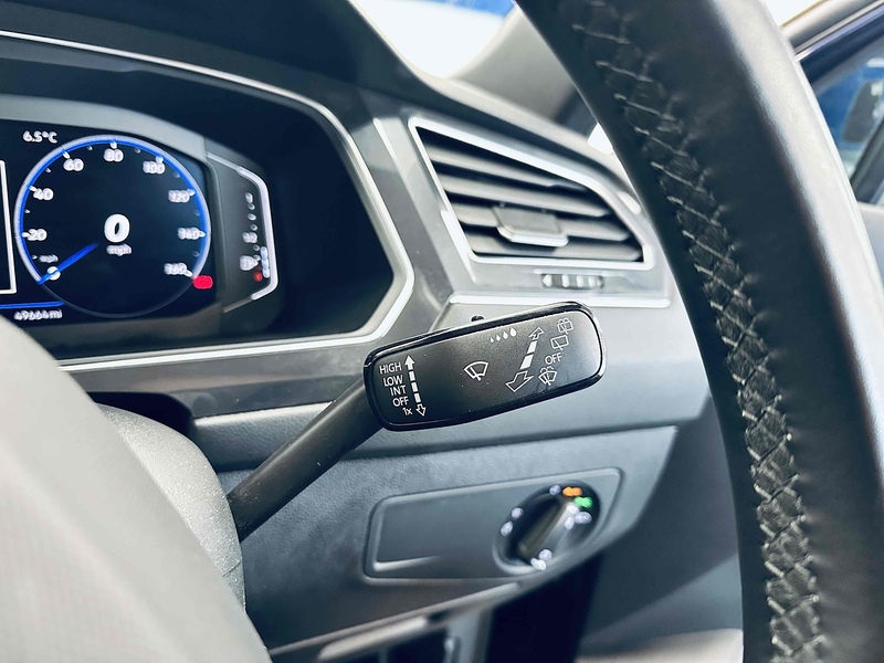 Volkswagen Tiguan Allspace TSI R-Line - U2106