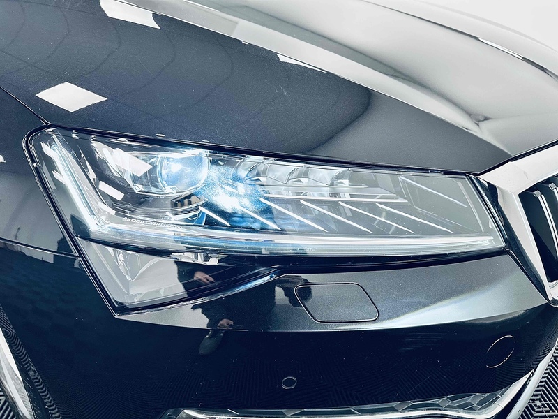 Skoda Superb TSI SE L - U2110