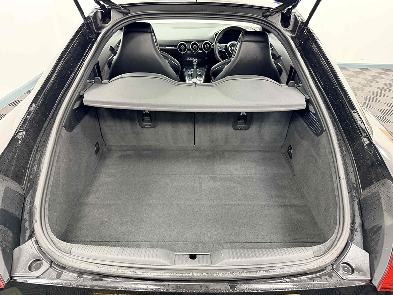 Audi TT TFSI Black Edition - U2124