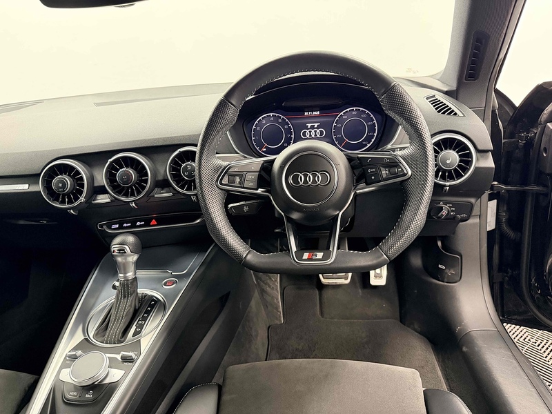 Audi TT TFSI Black Edition - U2124