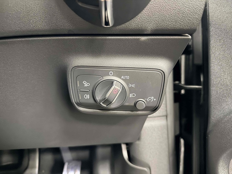 Audi TT TFSI Black Edition - U2124