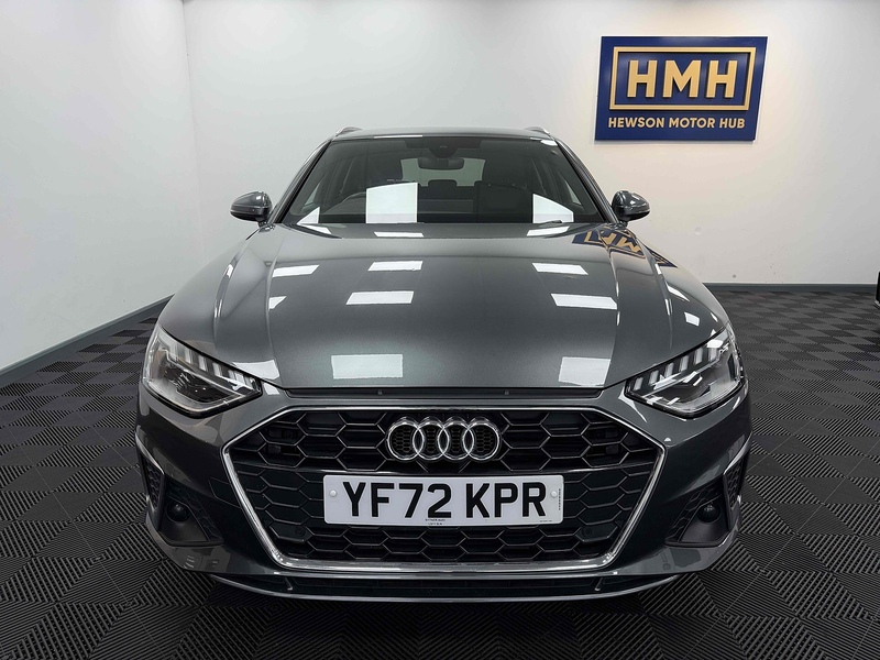 Audi A4 Avant TFSI S line - U2125