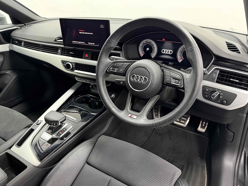 Audi A4 Avant TFSI S line - U2125