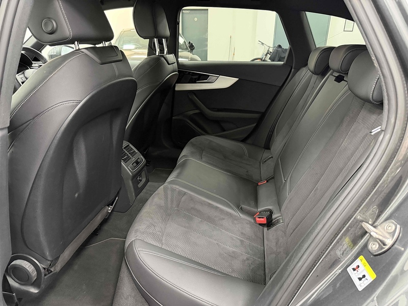 Audi A4 Avant TFSI S line - U2125