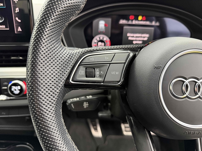 Audi A4 Avant TFSI S line - U2125