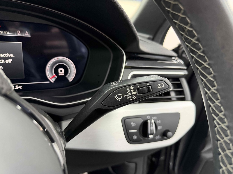 Audi A4 Avant TFSI S line - U2125