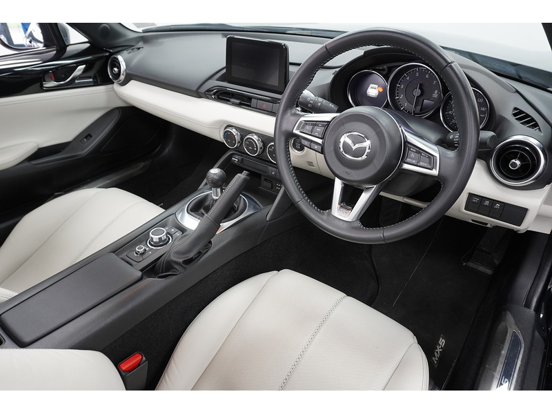 Mazda MX-5 RF SKYACTIV-G GT Sport Tech - U2128