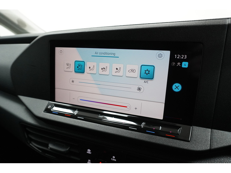 Volkswagen Caddy Maxi TDI C20 Commerce Pro - U2130