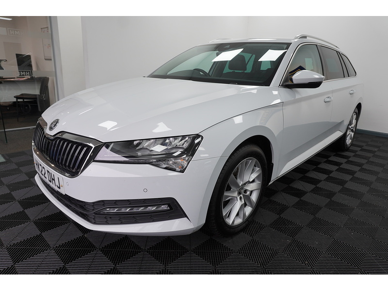 Skoda Superb TDI SE Technology - U2132