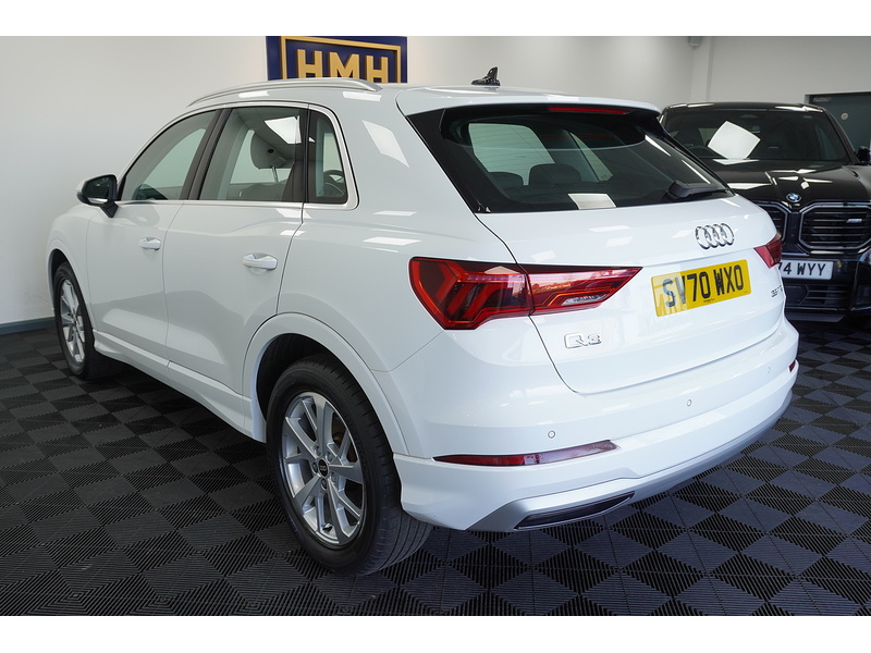 Audi Q3 TFSI CoD Sport - U2136