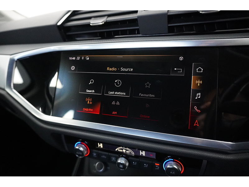 Audi Q3 TFSI CoD Sport - U2136