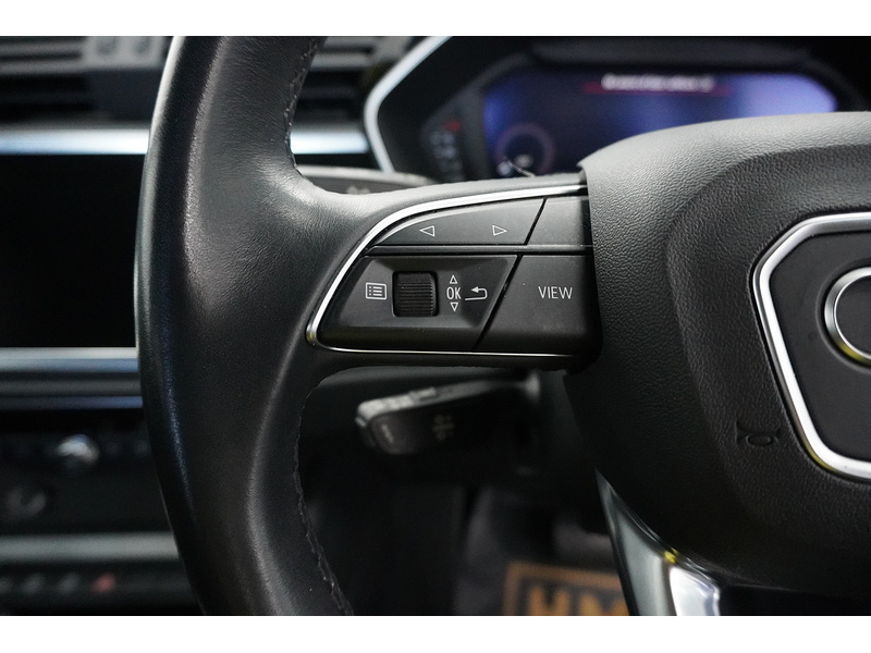 Audi Q3 TFSI CoD Sport - U2136