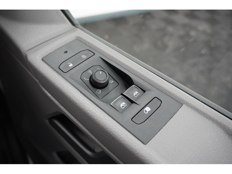 Volkswagen Transporter TDI T30 Startline - U2142