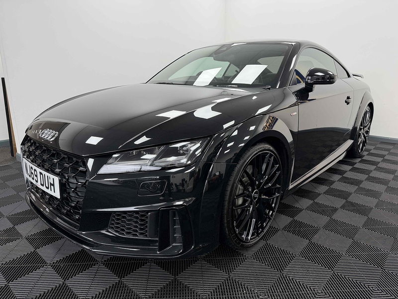 Audi TT TFSI Black Edition - U2143