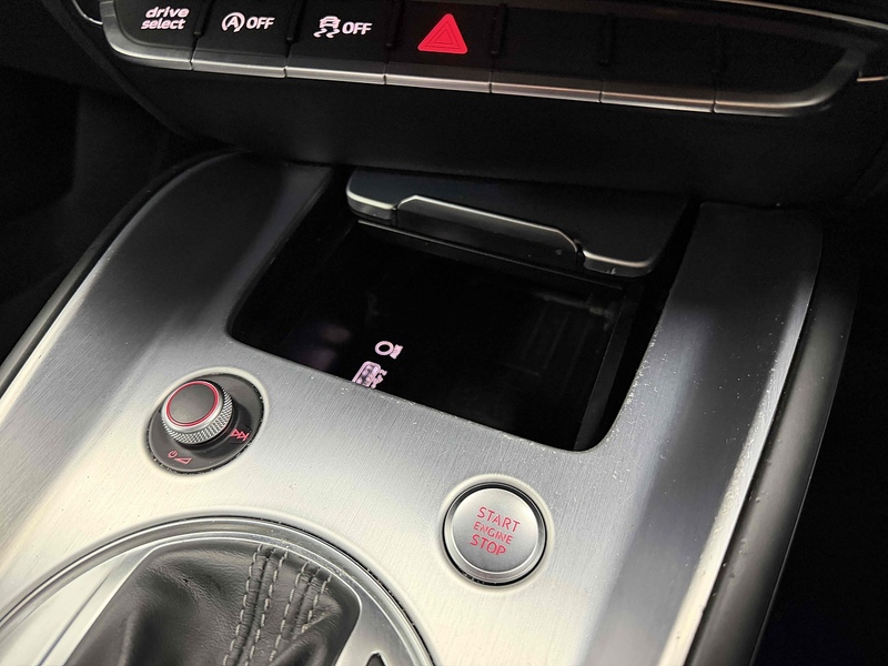 Audi TT TFSI Black Edition - U2143