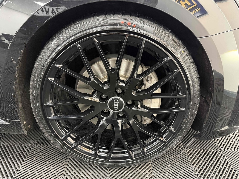 Audi TT TFSI Black Edition - U2143