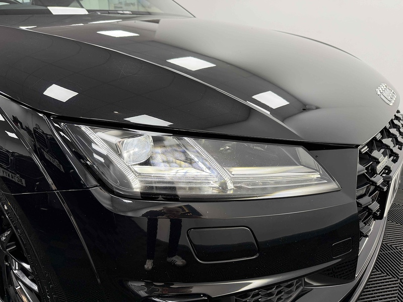 Audi TT TFSI Black Edition - U2143